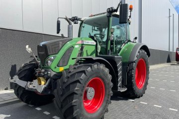 Ciagnik Fendt 724 S4 Profi Plus